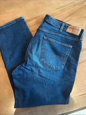 Signature by Levi Strauss Dark Blue Straight Jeans. Size 40/30
